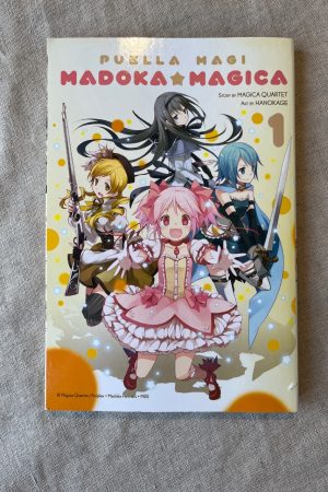 Puella Magi Madoka Magica, Vol. 1